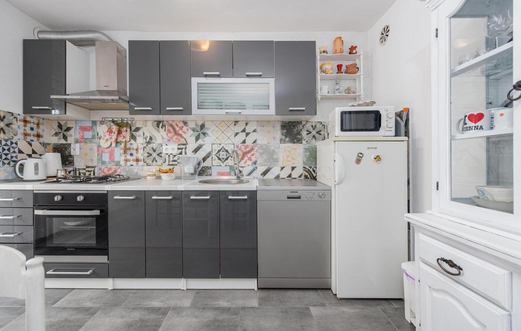 Nice In With Kitchen Appartement